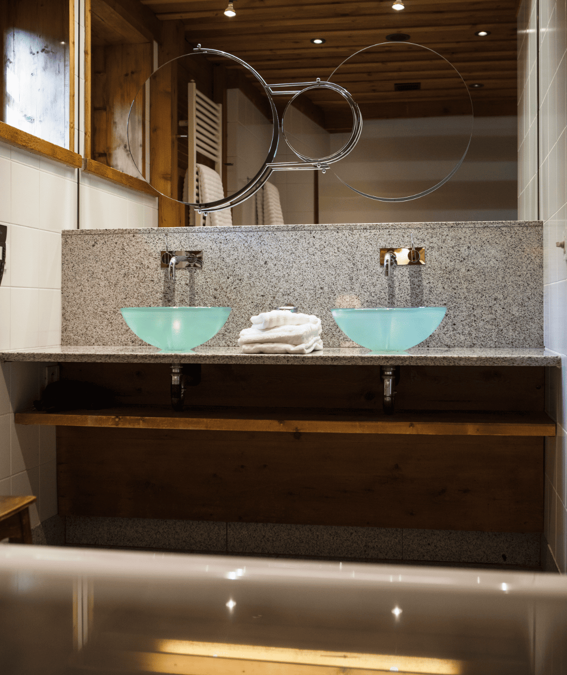 Salle de bain et évier de la chambre luxe sans cheminée à la Ferme