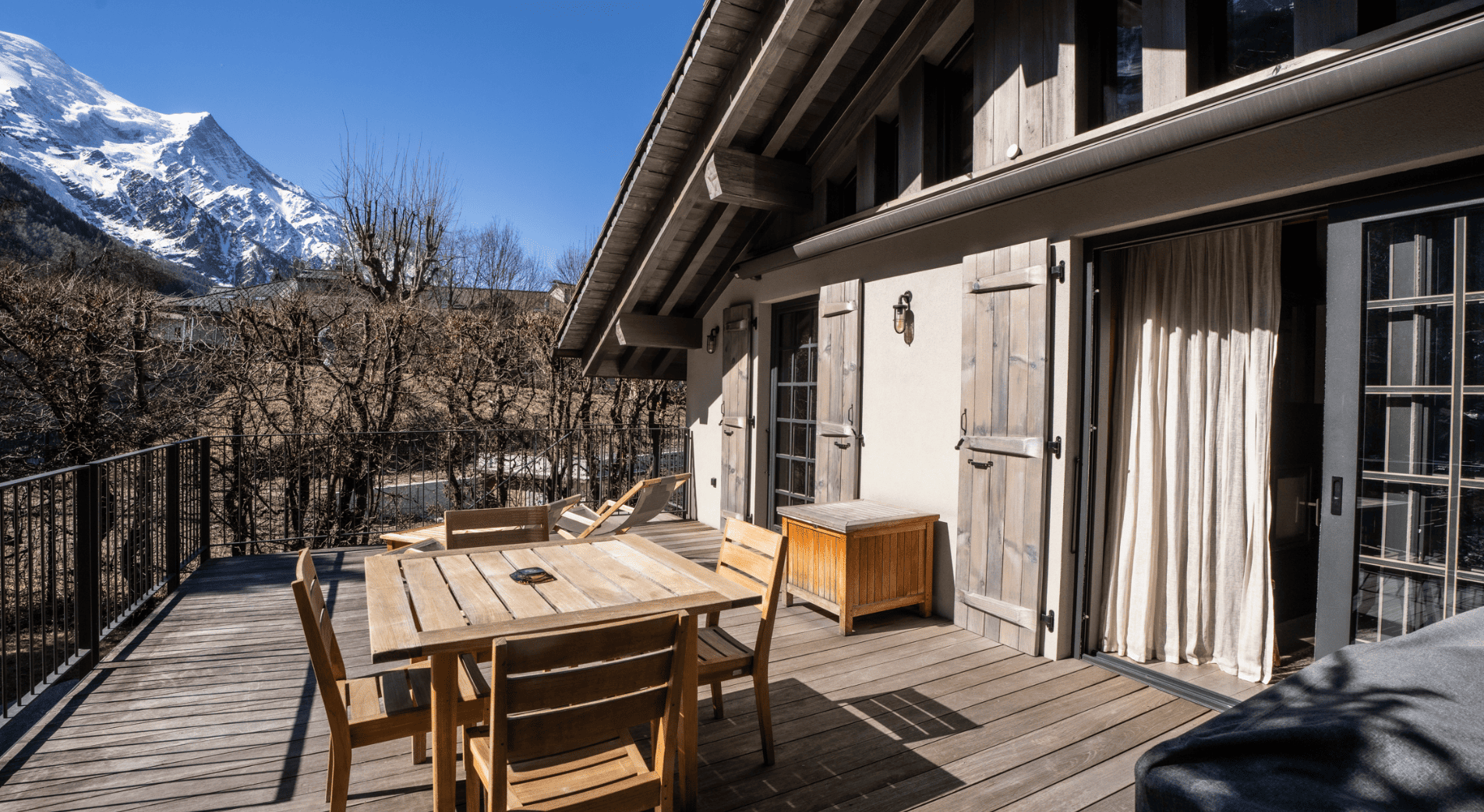 Terrasse vue Mont-Blanc de la Suite Blaitière