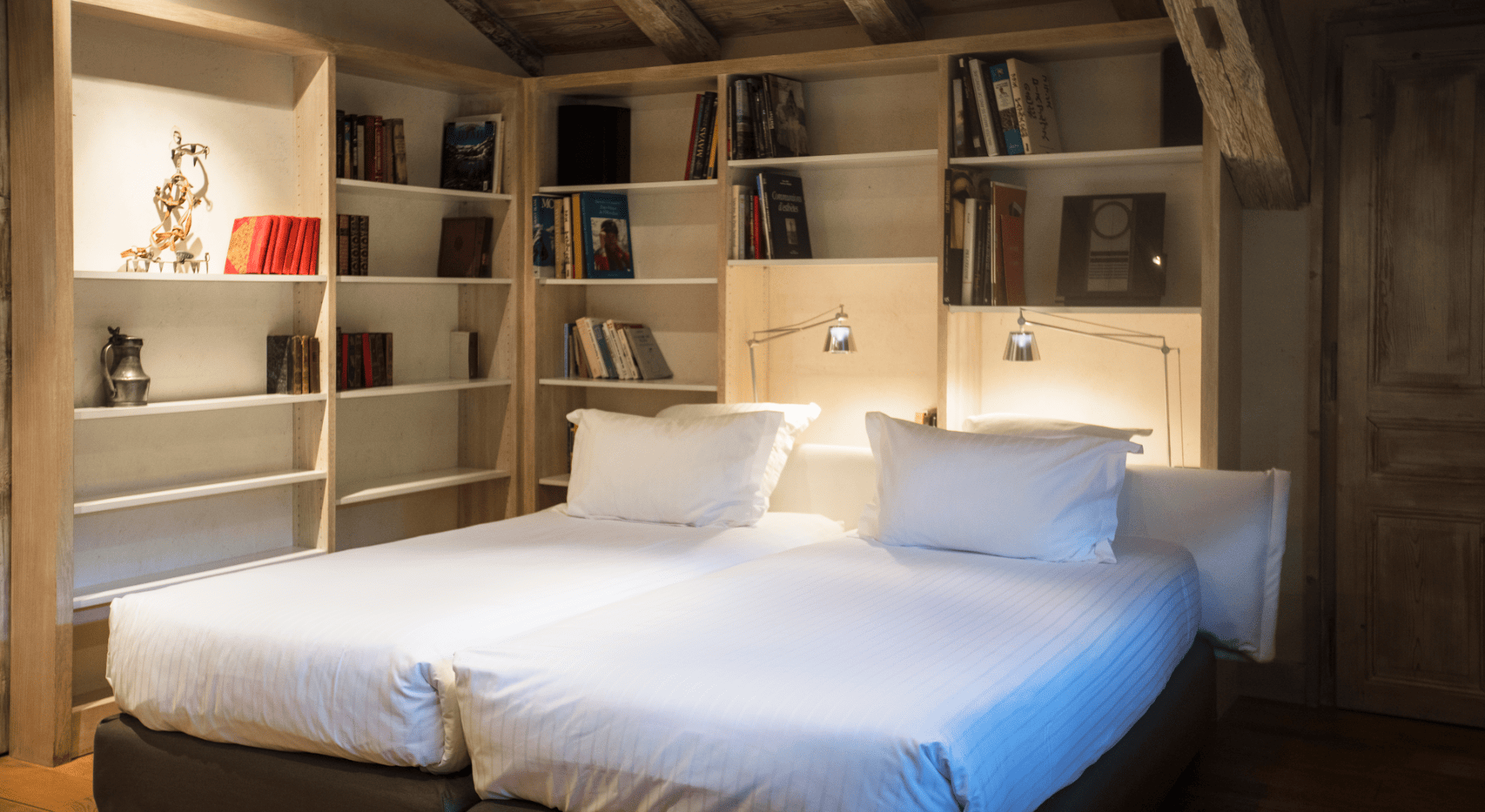 Petite chambre en deux lits à la Suite Martine